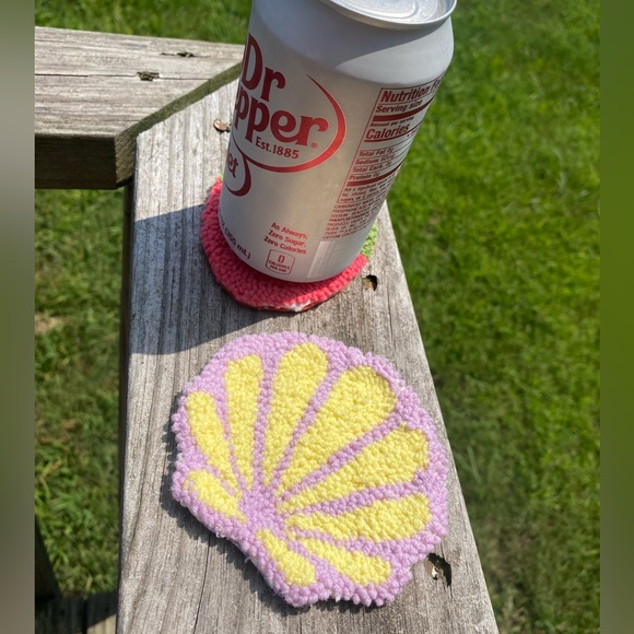 Handmade Sea Shell Mug Rug - Picture 2 of 2